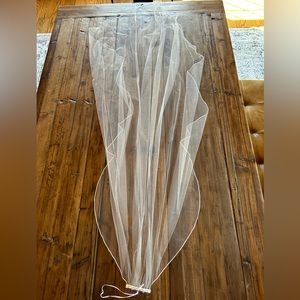 Jennifer Leigh Wedding Veil